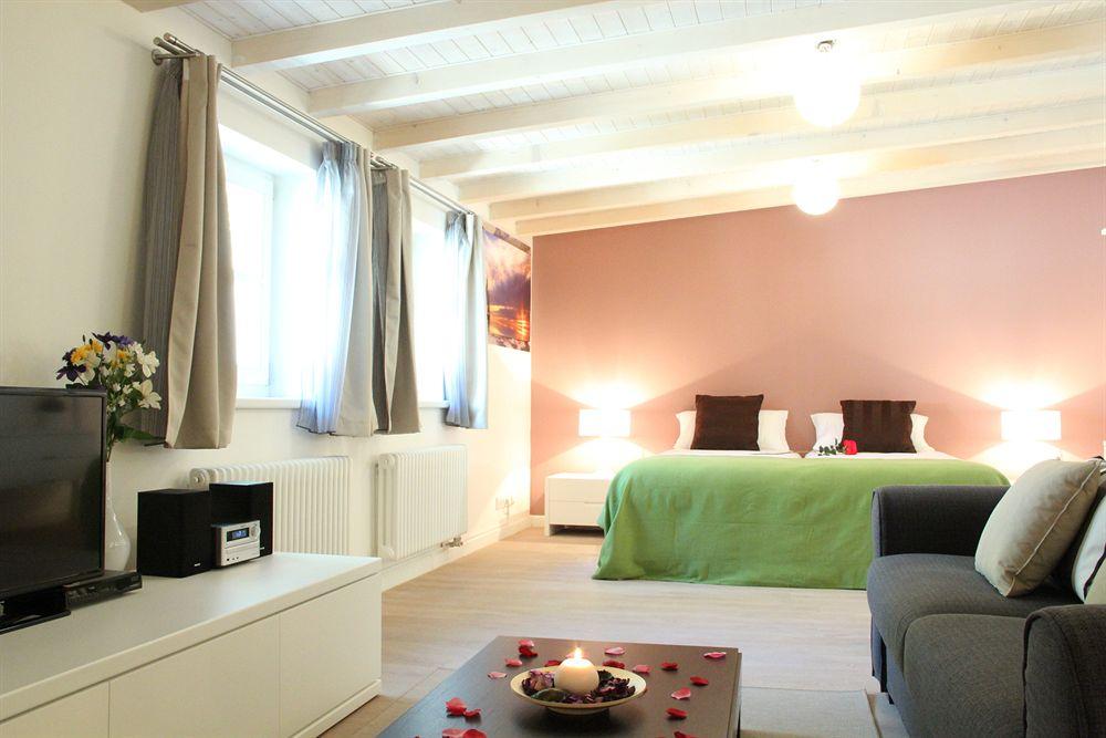 Central Prague Apartments Экстерьер фото