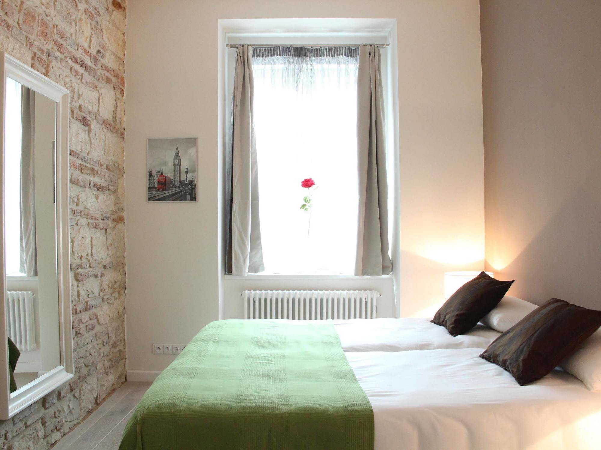 Central Prague Apartments Экстерьер фото